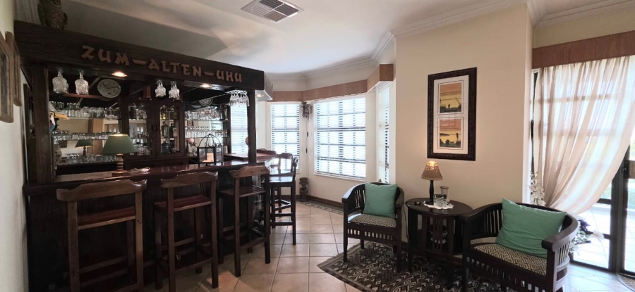 4 Bedroom Property for Sale in Caribbean Beach Club North West